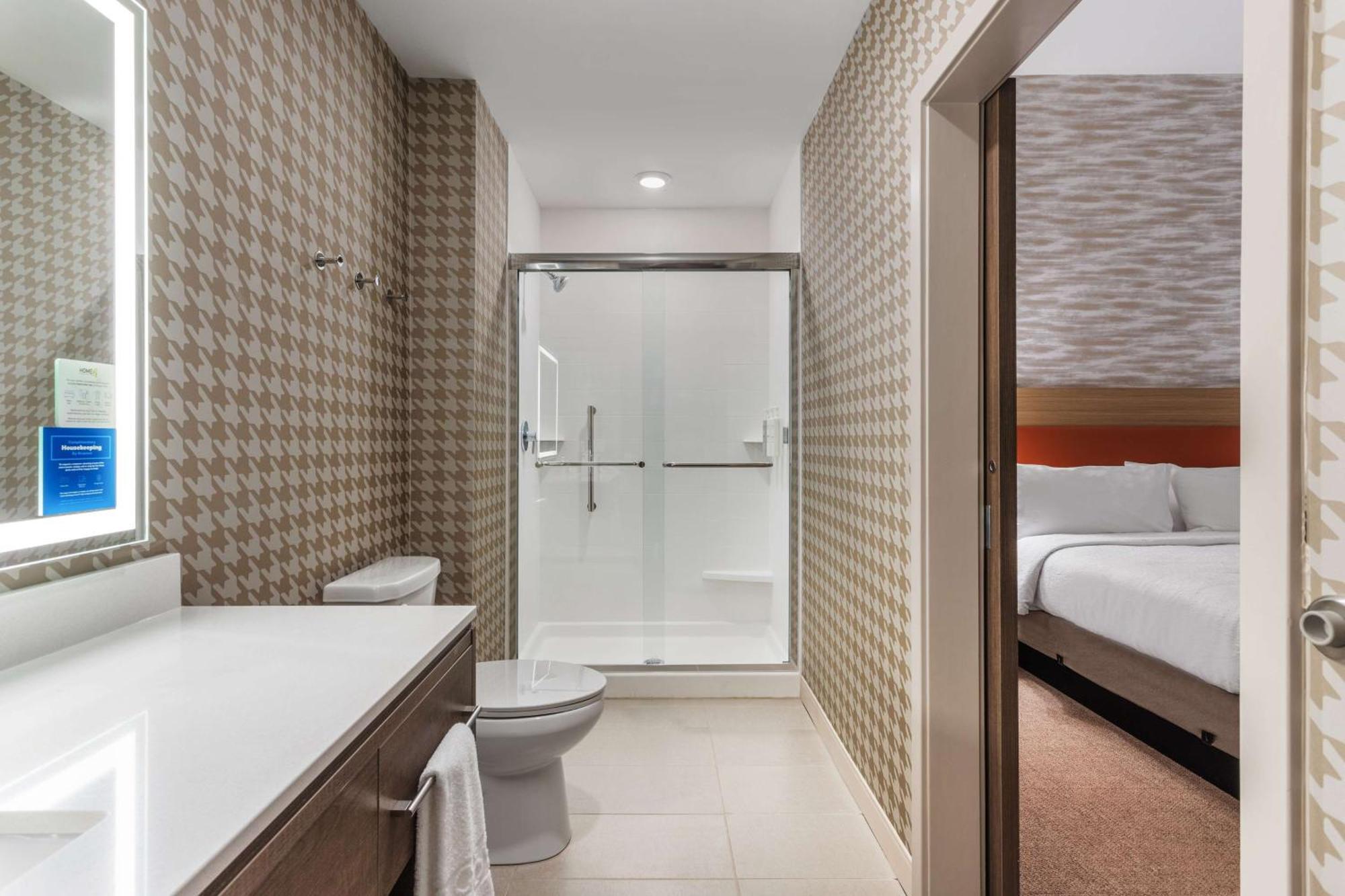 Home2 Suites By Hilton Cedar Rapids Westdale Ngoại thất bức ảnh