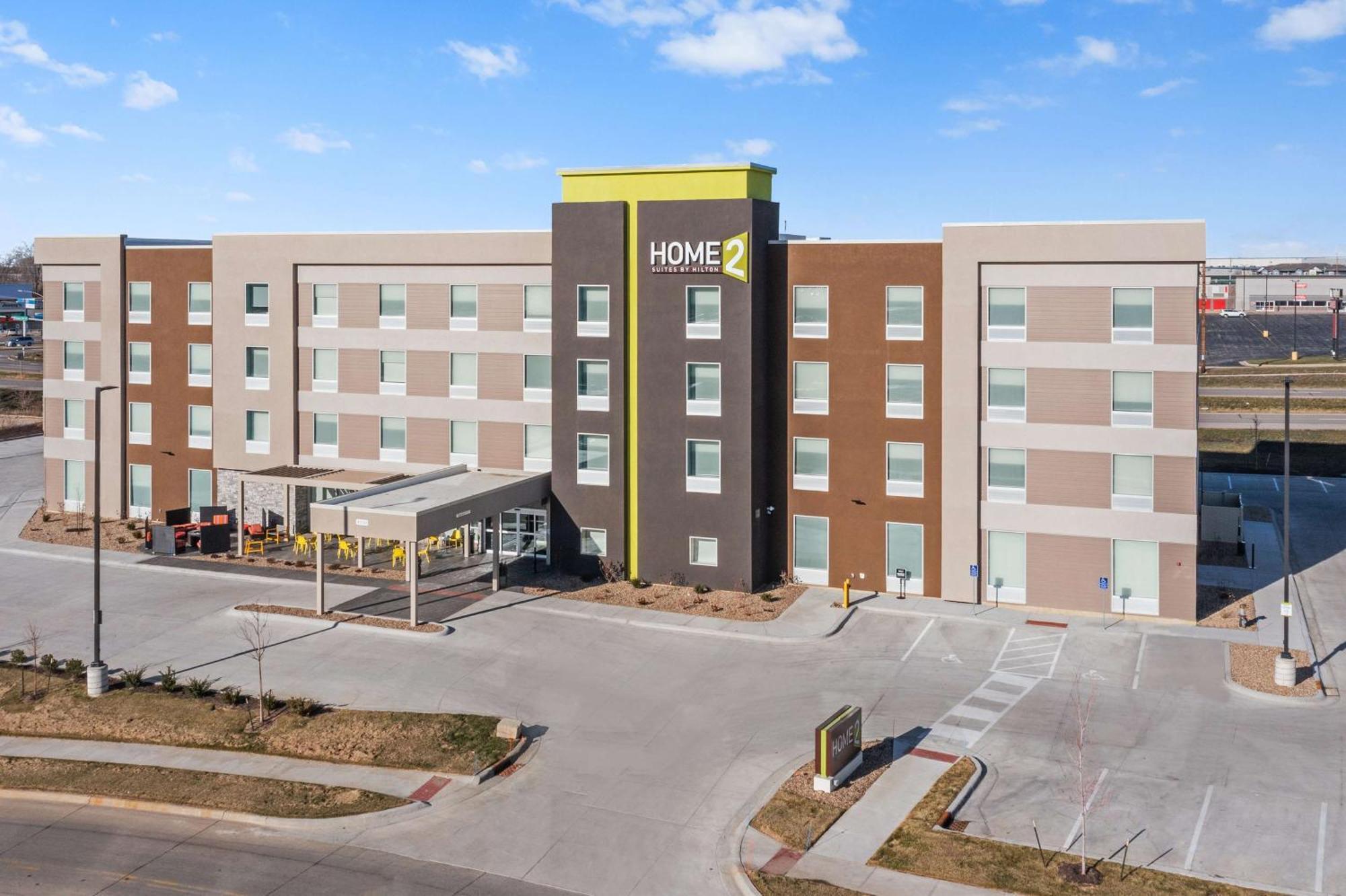 Home2 Suites By Hilton Cedar Rapids Westdale Ngoại thất bức ảnh